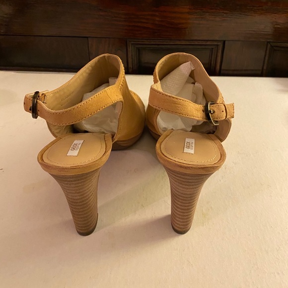 Goex Leather Sandals - Picture 5 of 5